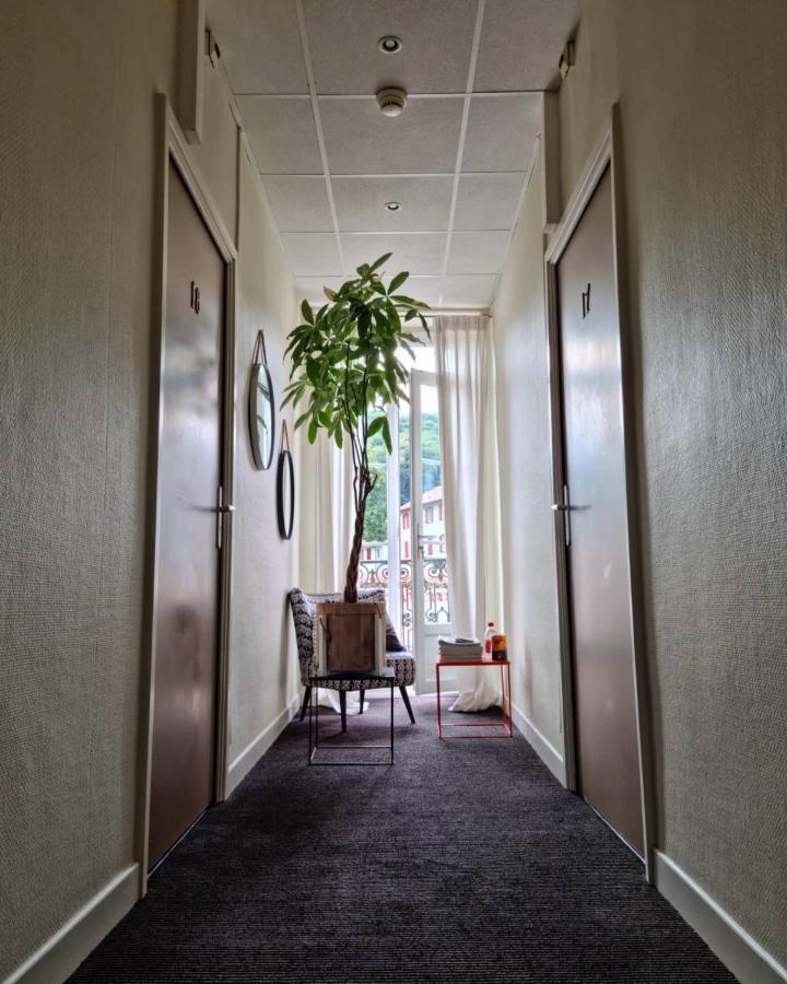 Hotel Argia Аспарен Екстериор снимка