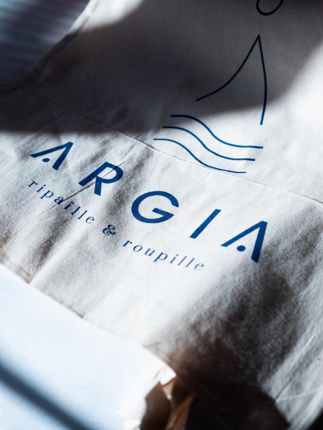 Hotel Argia Аспарен Екстериор снимка