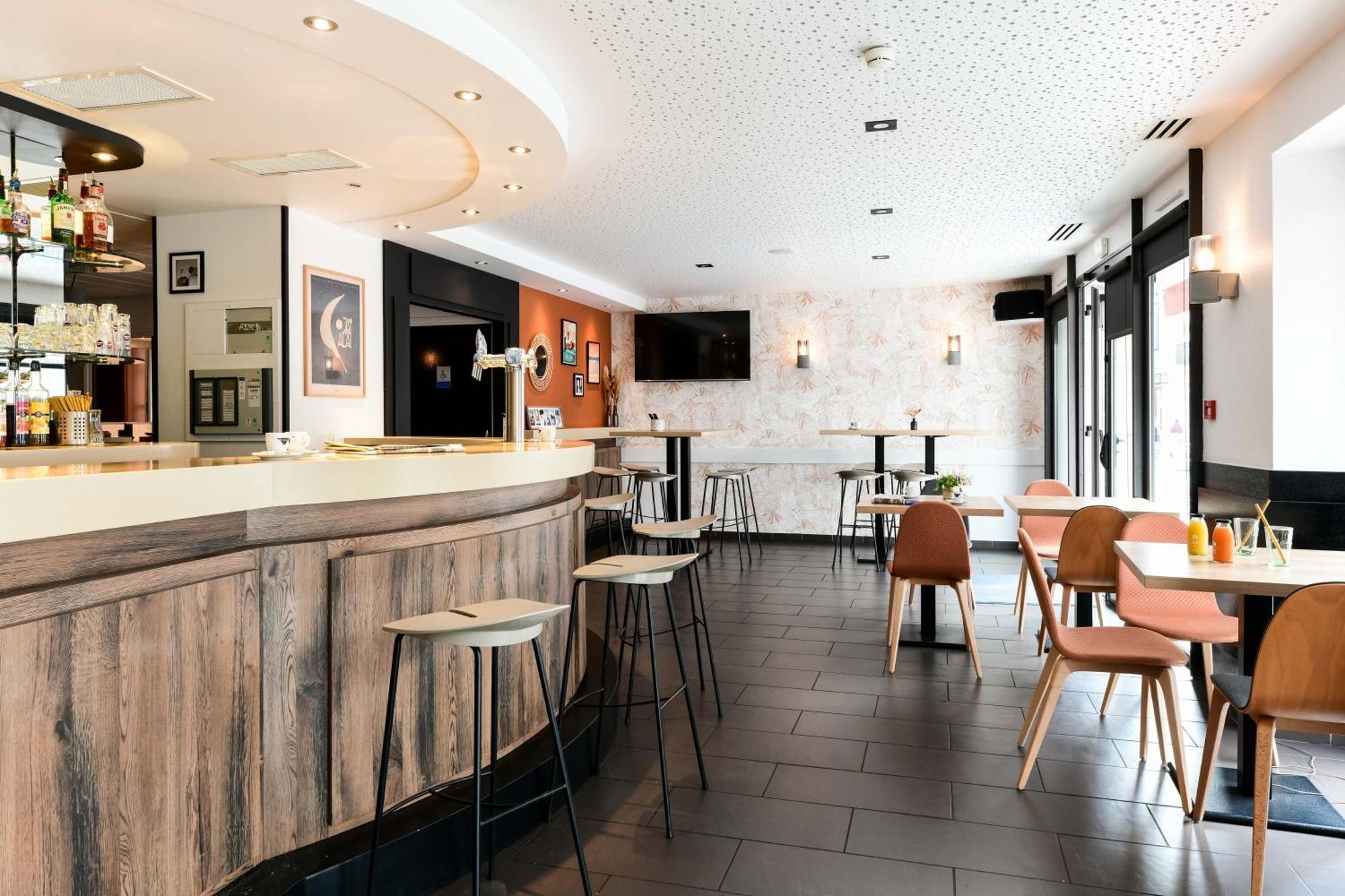 Hotel Argia Аспарен Екстериор снимка